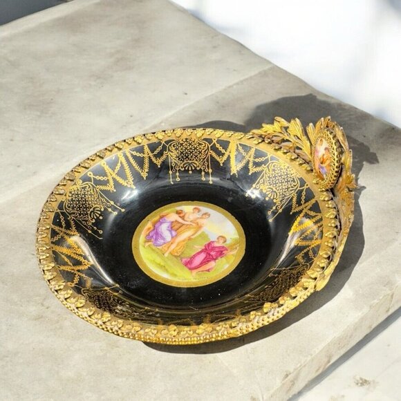 Antique La Chateau Porcelain Trinket Dish Metal Bronze Mount Victorian Scene VTG - Picture 3 of 16